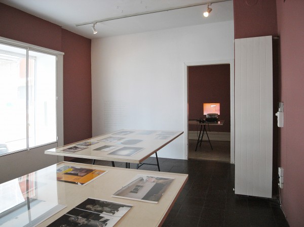 _Neither Fish Nor Fowl_, Uriel Orlow, Ausstellungsansicht, Les Complices* 2009